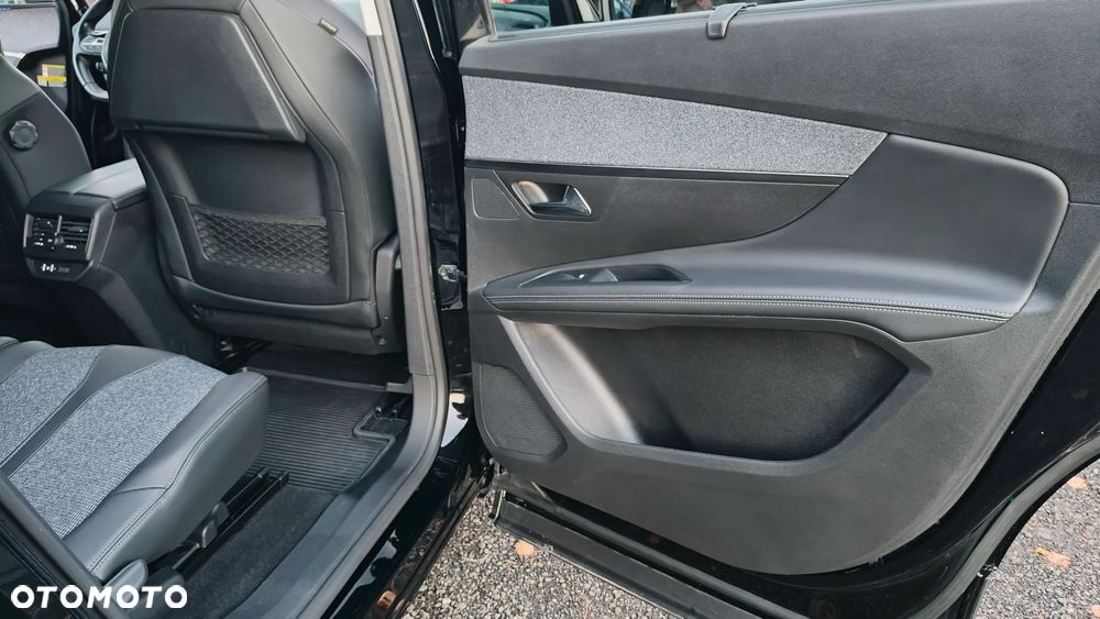 Peugeot 5008 1.5 BlueHDI Active S&S - 17