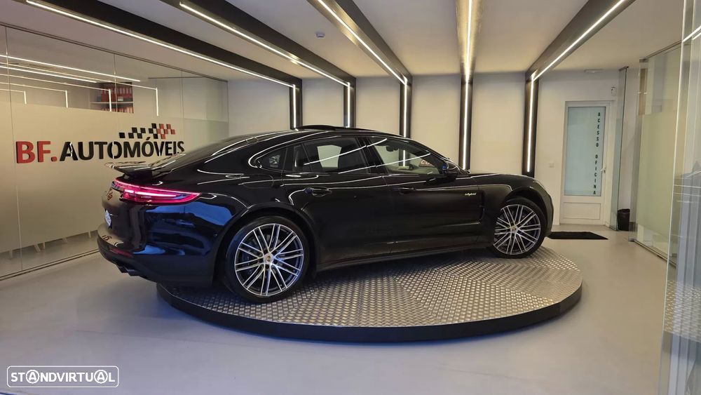 Porsche Panamera 4 E-Hybrid - 7
