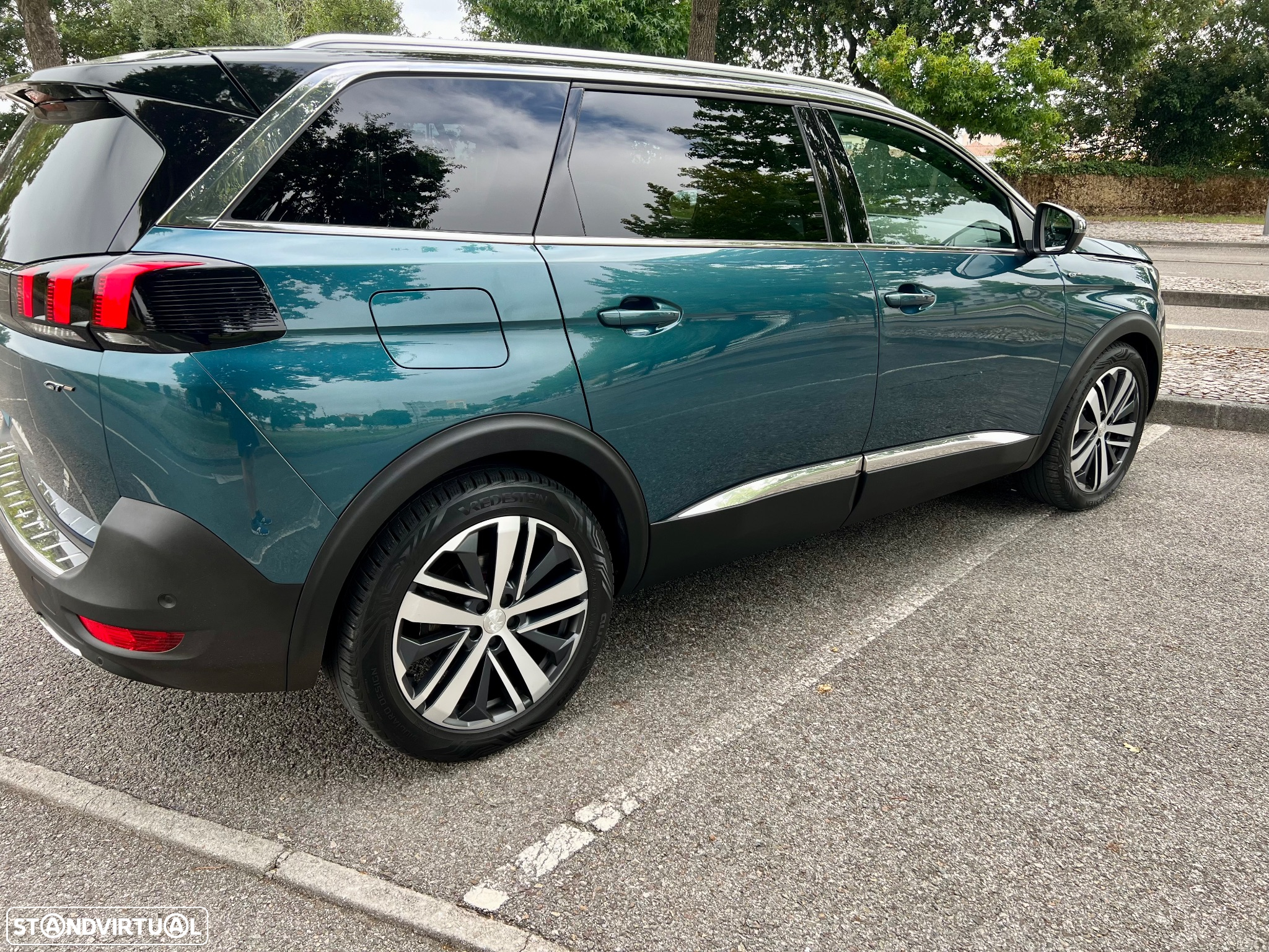 Peugeot 5008 BlueHDI 180 EAT6 GT - 4