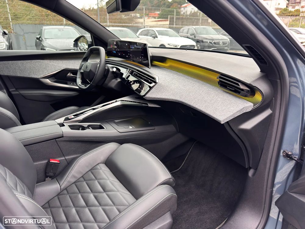 Peugeot E-5008 GT - 58