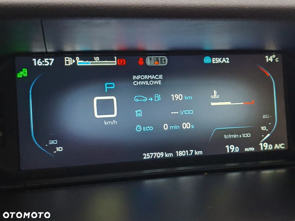 Citroën C4 Grand Picasso - 11