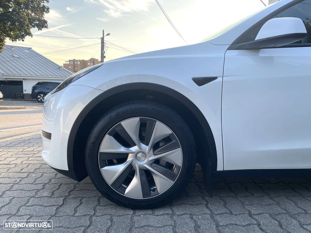 Tesla Model Y RWD - 9