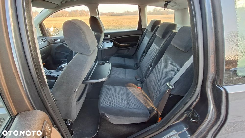 Ford Focus C-Max - 11