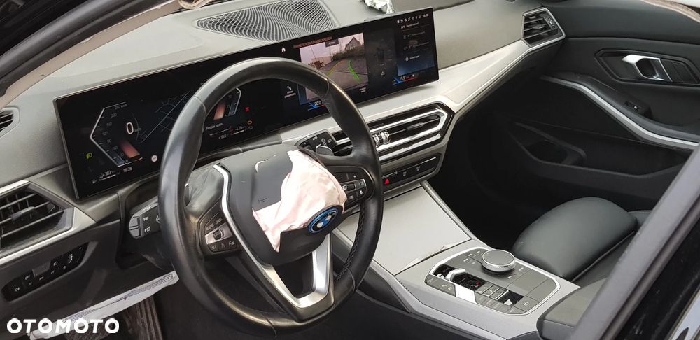 BMW Seria 3 320e M Sport - 6