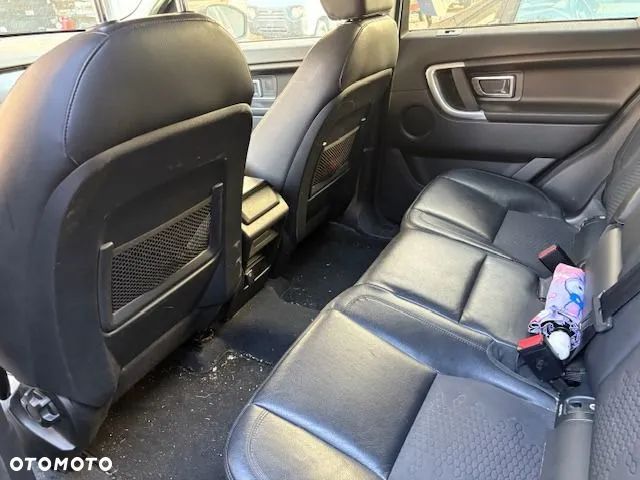 Land Rover Discovery Sport - 6