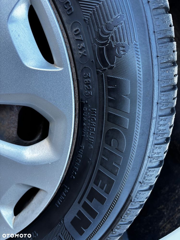 Ford Fiesta 1.25 Trend Edition - 20