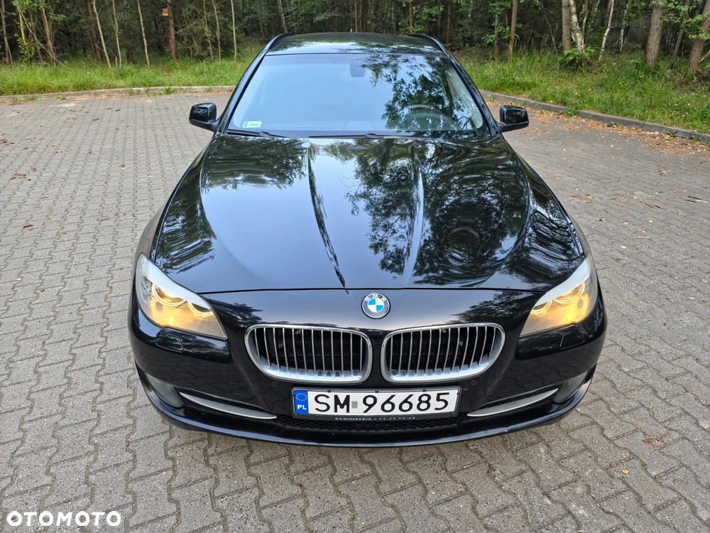 BMW Seria 5 520d - 25