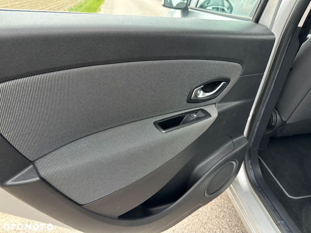 Renault Scenic 1.6 16V 110 Expression - 19