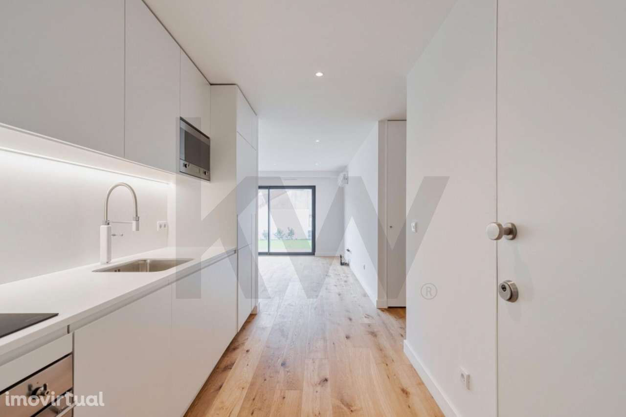 Apartamento T1 de Luxo no Condomínio Panorama, Setúbal – Terraço e Pis - Grande imagem: 5/26
