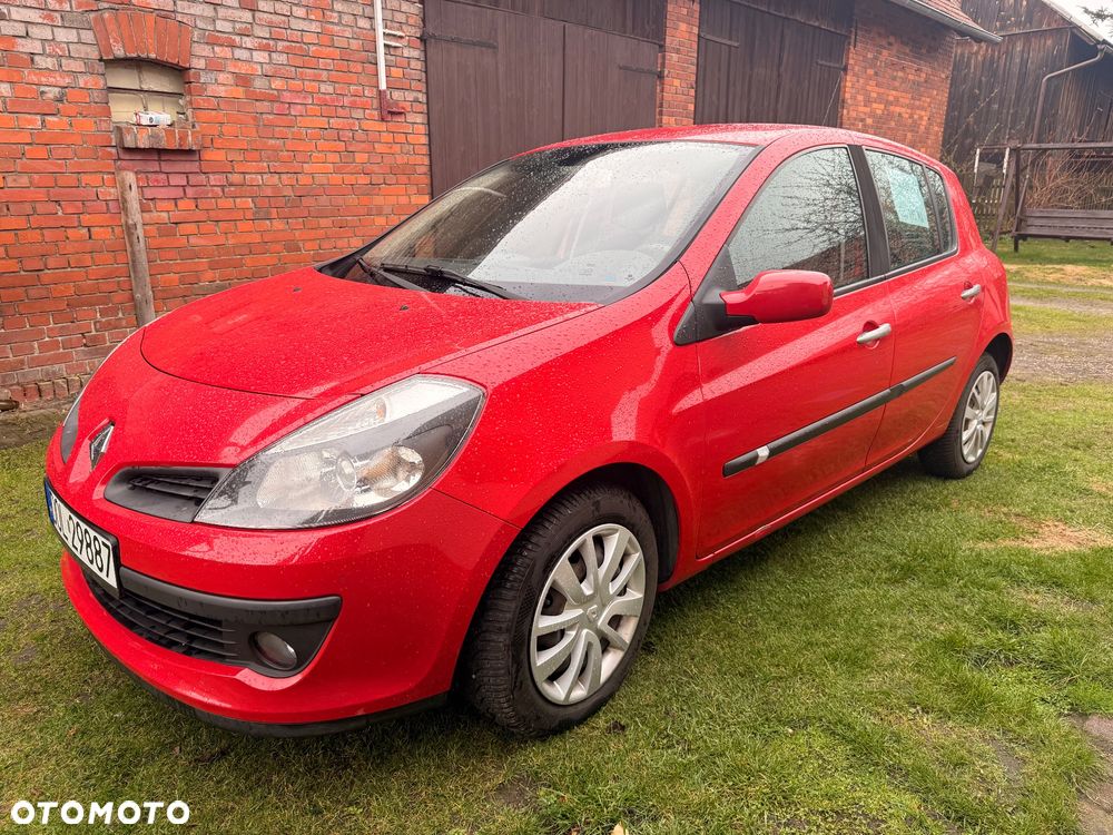 Renault Clio 1.2 16V 75 Expression - 1