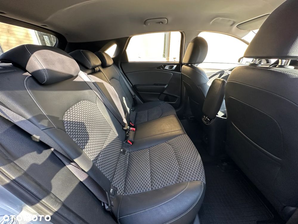 Kia Ceed 1.5 T-GDI L - 19