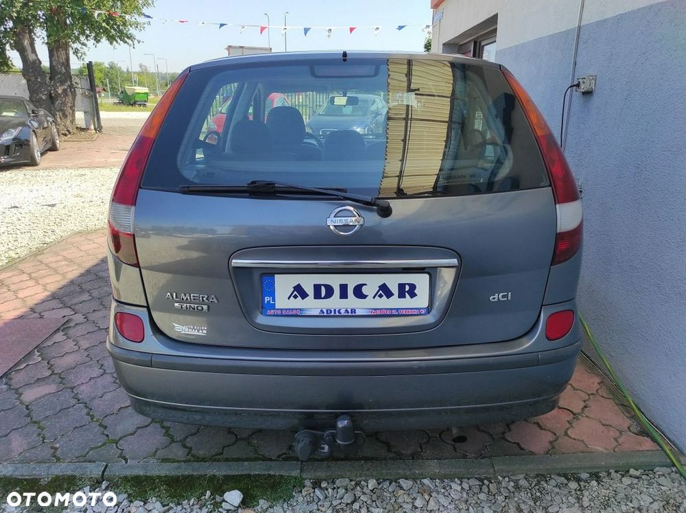Nissan Almera Tino - 5