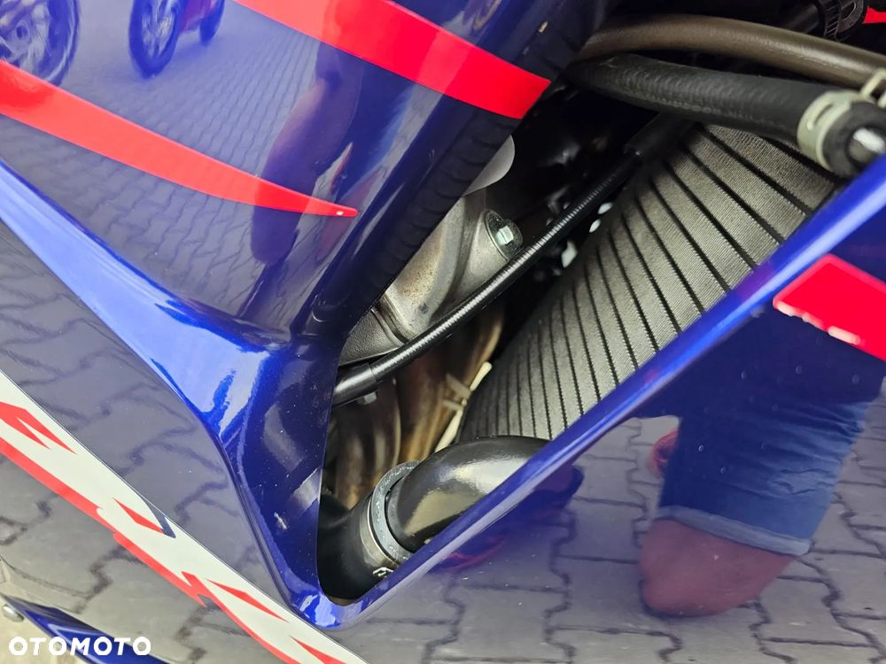 Honda CBR - 16
