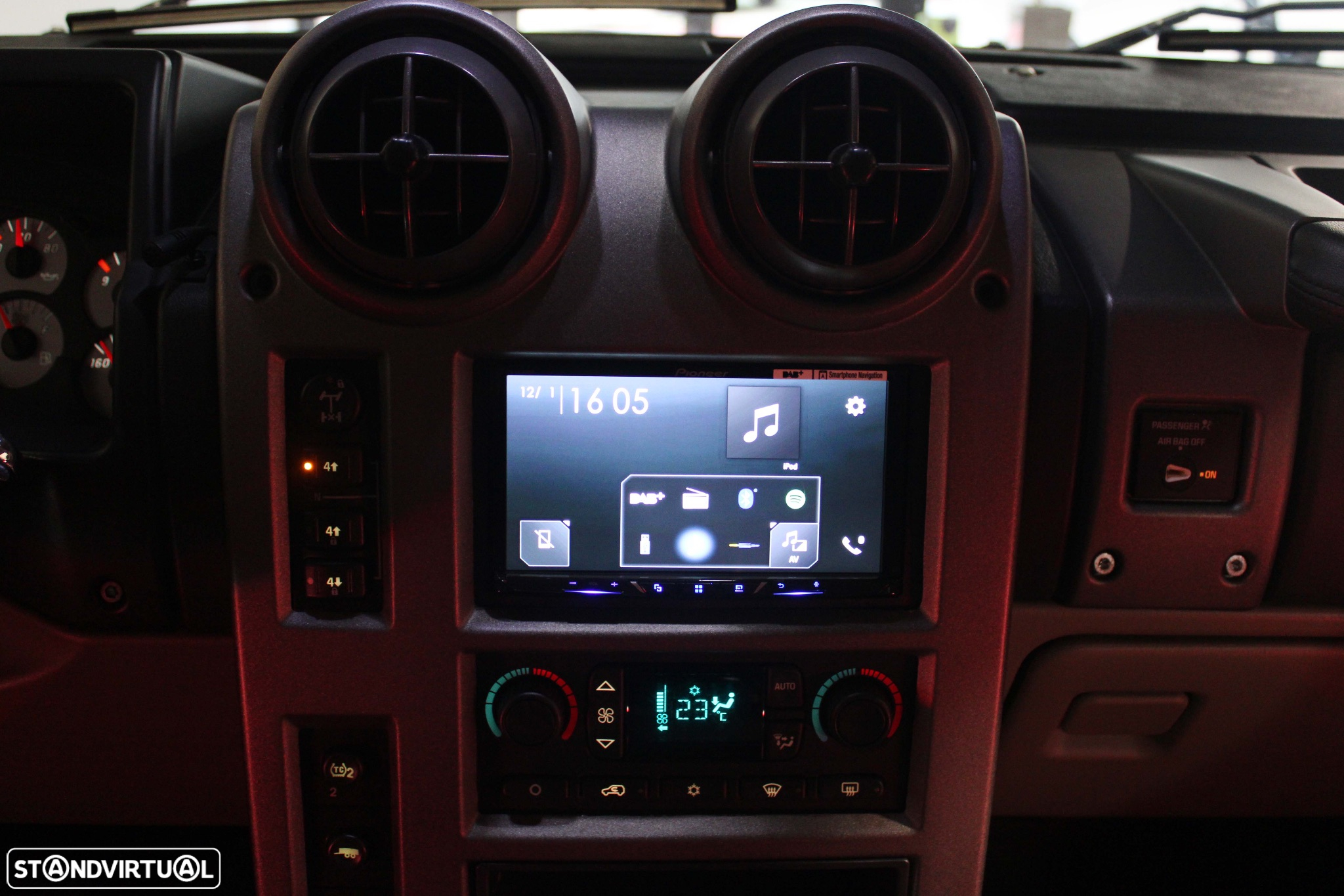 Hummer H2 6.0 Luxury - 12