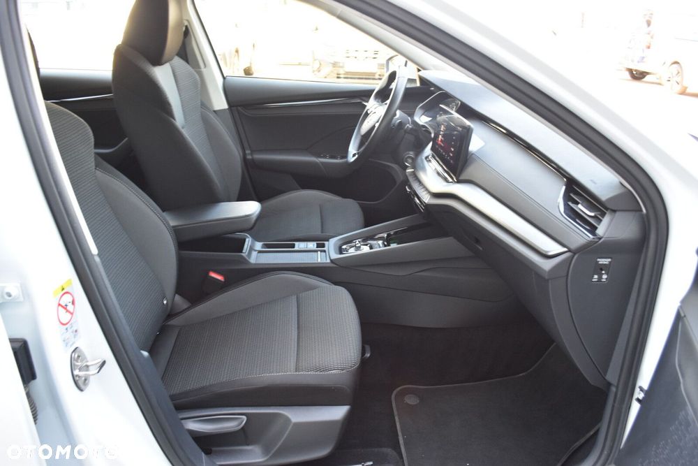 Skoda Octavia 2.0 TDI 4x4 Ambition DSG - 32