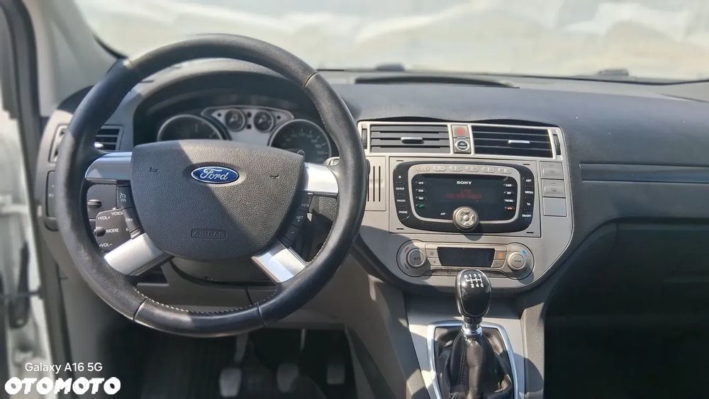 Ford Kuga 2.0 TDCi 4x4 Titanium - 17