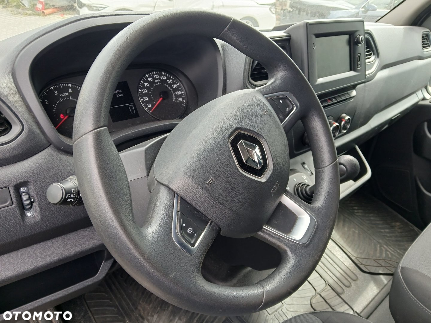 Renault Master L2H2 - 24