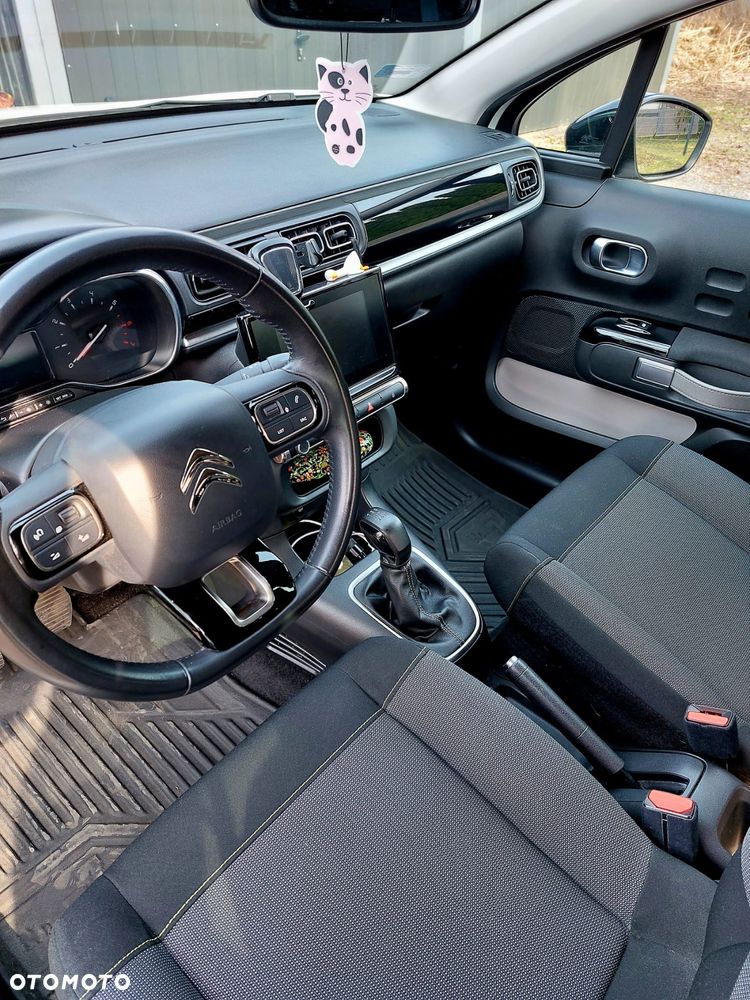 Citroën C3 1.2 PureTech Shine - 19