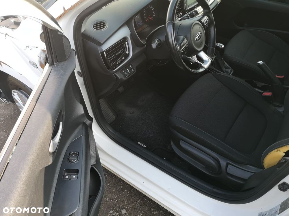 Kia Rio 1.4 crdi Business Line - 13