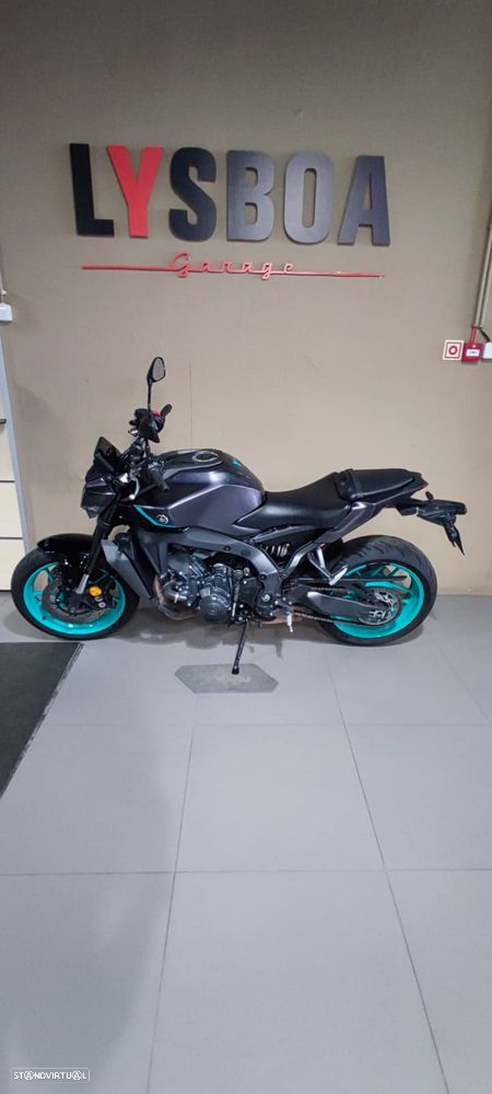 Yamaha MT-09 - 4