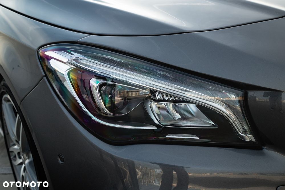 Mercedes-Benz CLA - 10