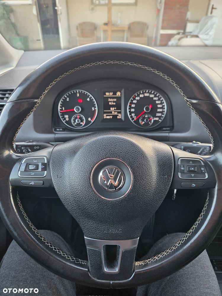 Volkswagen Touran 1.6 TDI DPF BlueMotion Technology MATCH - 3