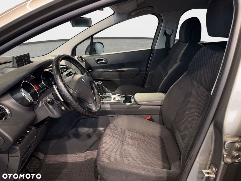 Peugeot 3008 - 11