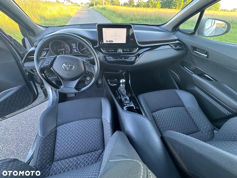Toyota C-HR Style Selection - 24