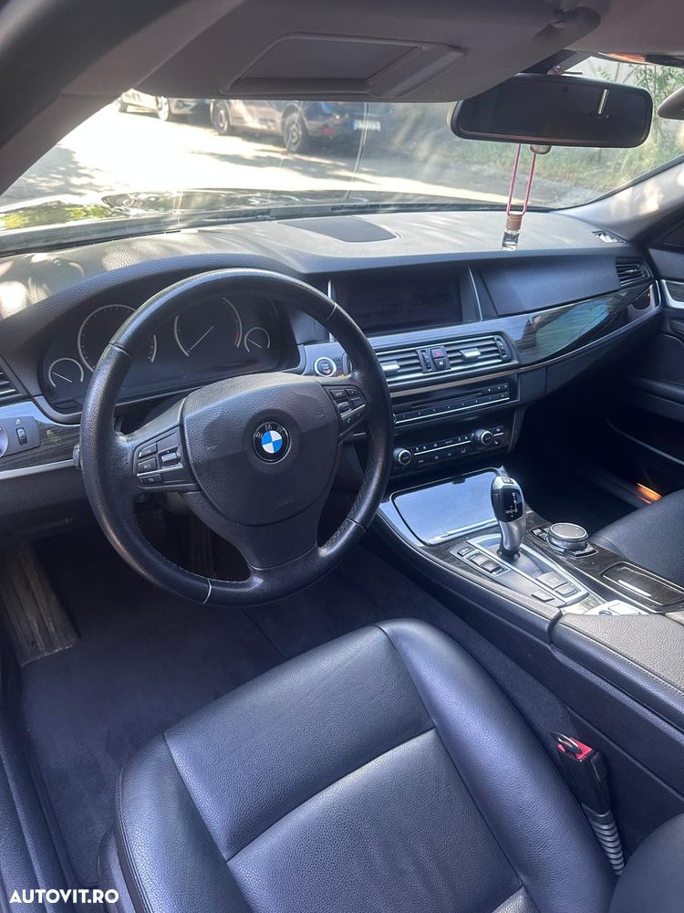 BMW Seria 5 520d AT - 8
