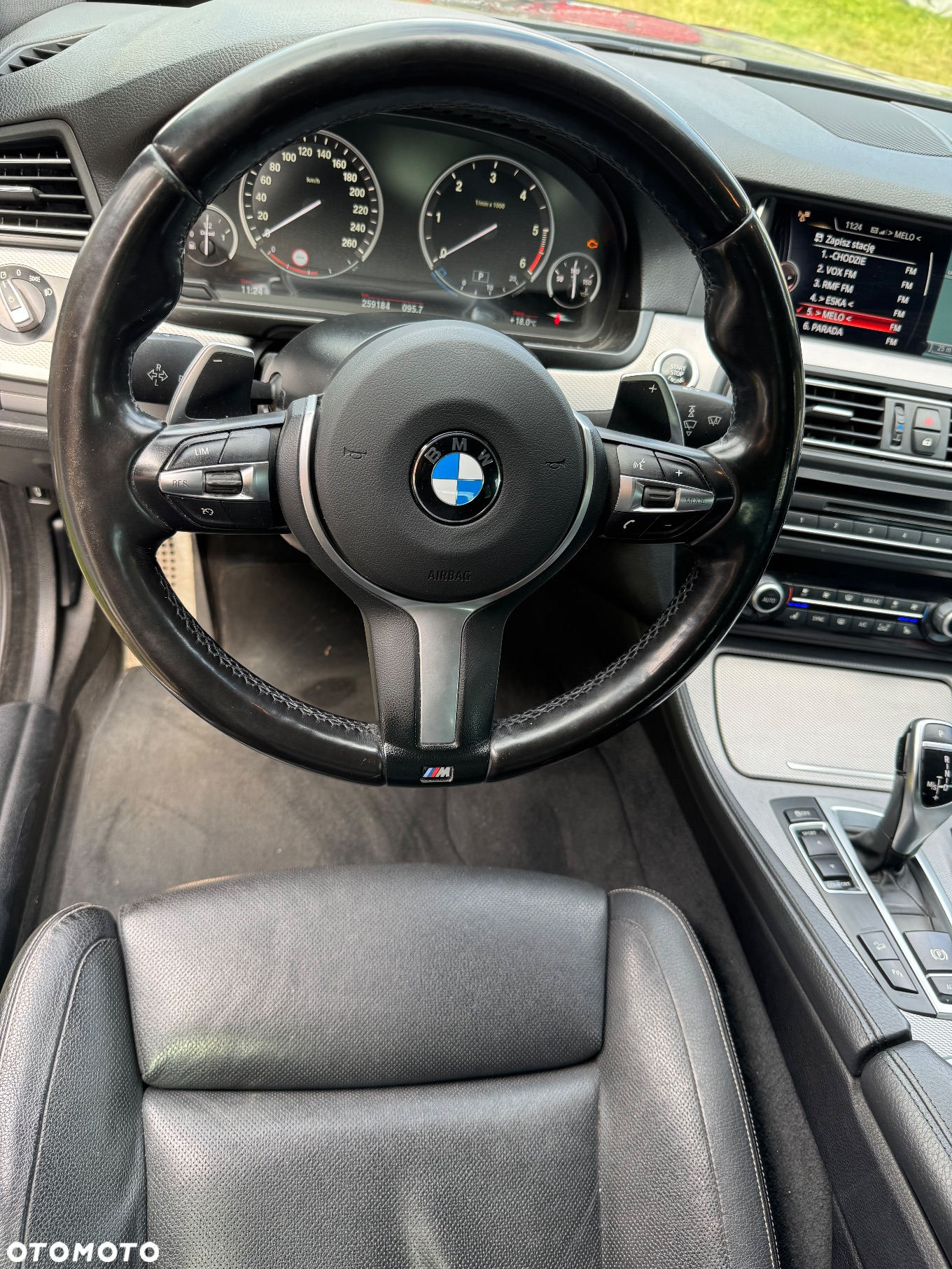 BMW Seria 5 525d xDrive - 23