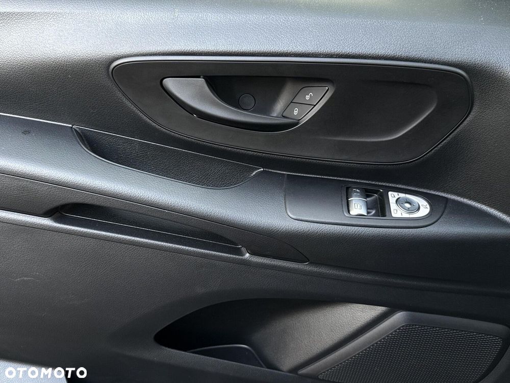 Mercedes-Benz Vito - 21