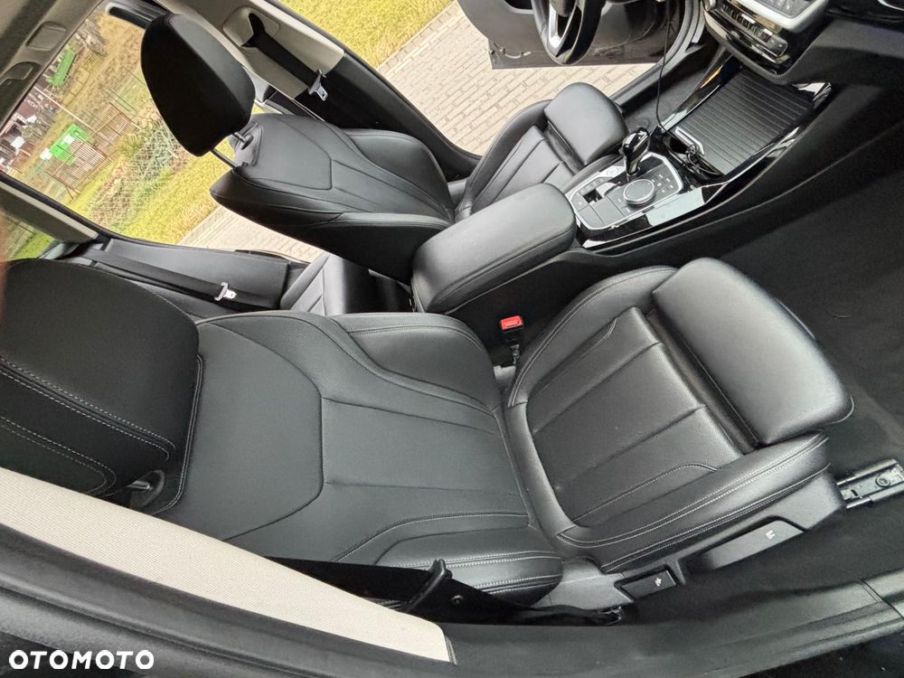 BMW X3 xDrive20d - 11