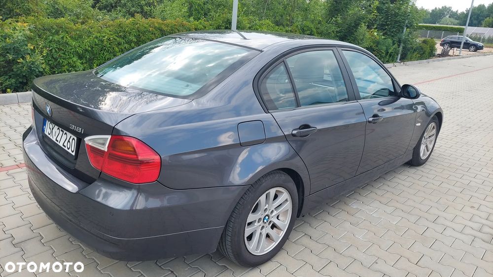 BMW Seria 3 318i - 15
