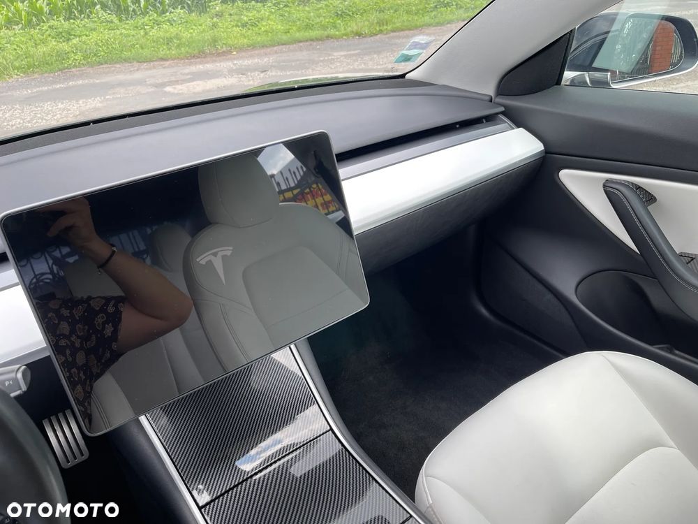 Tesla Model 3 Langstreckenbatterie Allradantrieb Dual Motor - 9