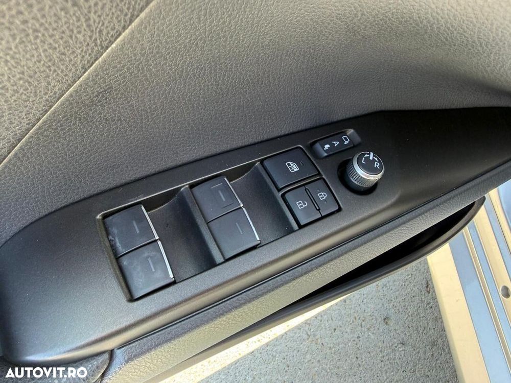 Toyota Camry 2.5 Business - 22