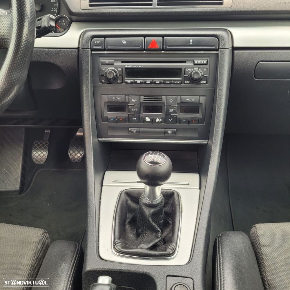 Audi A4 Avant 2.0 TDI S-line - 14