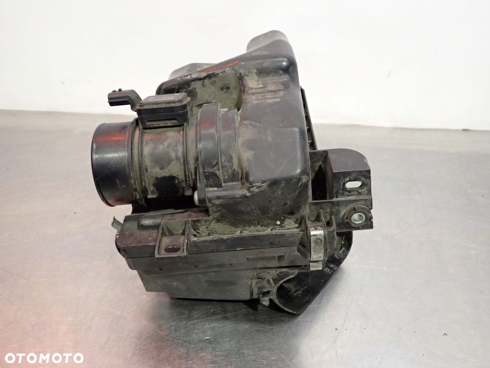 OBUDOWA FILTRA POWIETRZA NISSAN JUKE I  1KB2A   8200682558 - 6