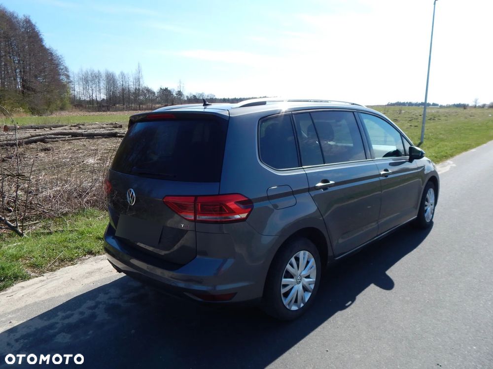 Volkswagen Touran 1.4 TSI BMT Comfortline DSG - 5