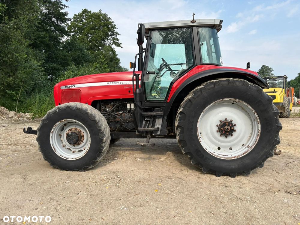 Massey Ferguson 8240 - 1