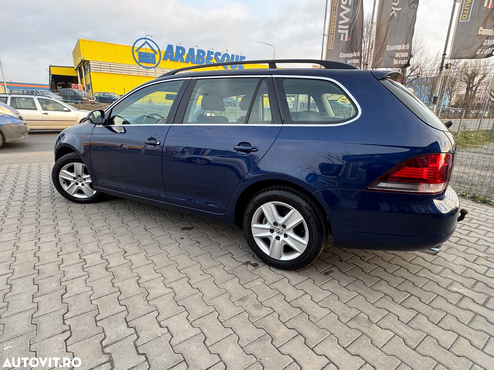 Volkswagen Golf 2.0 TDI Comfortline - 4