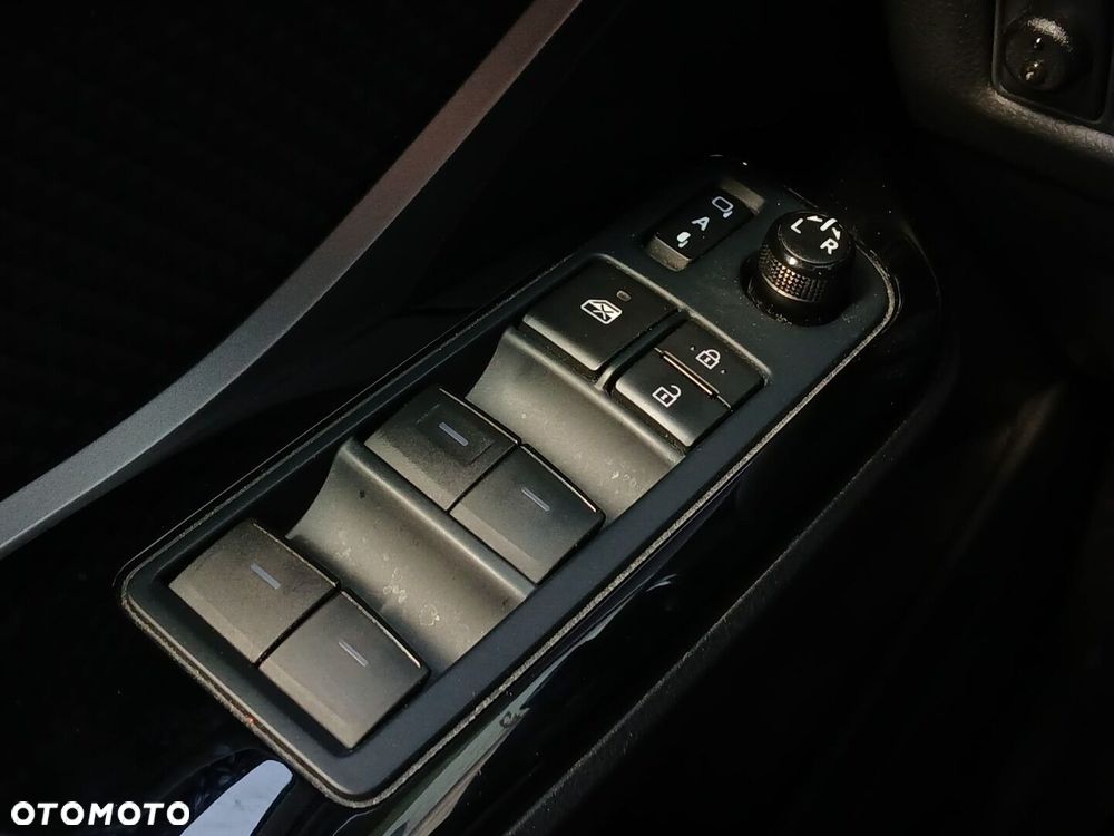 Toyota C-HR 1.8 Hybrid GPF GR Sport - 36