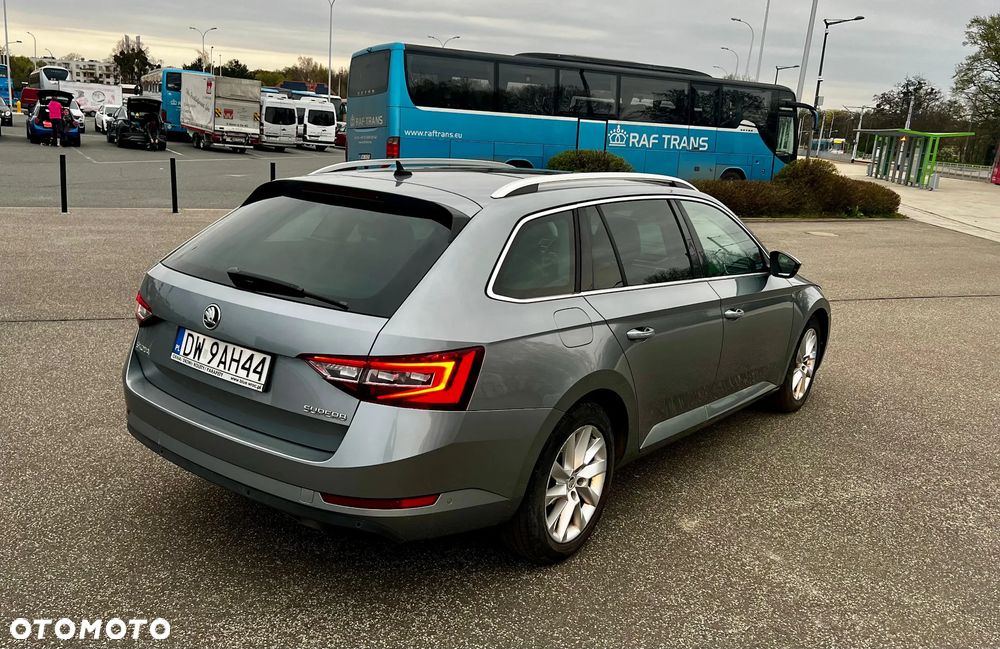 Skoda Superb 1.6 TDI GreenLine - 5