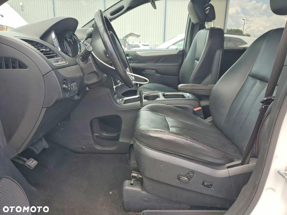 Dodge Grand Caravan 3.6 R/T - 30