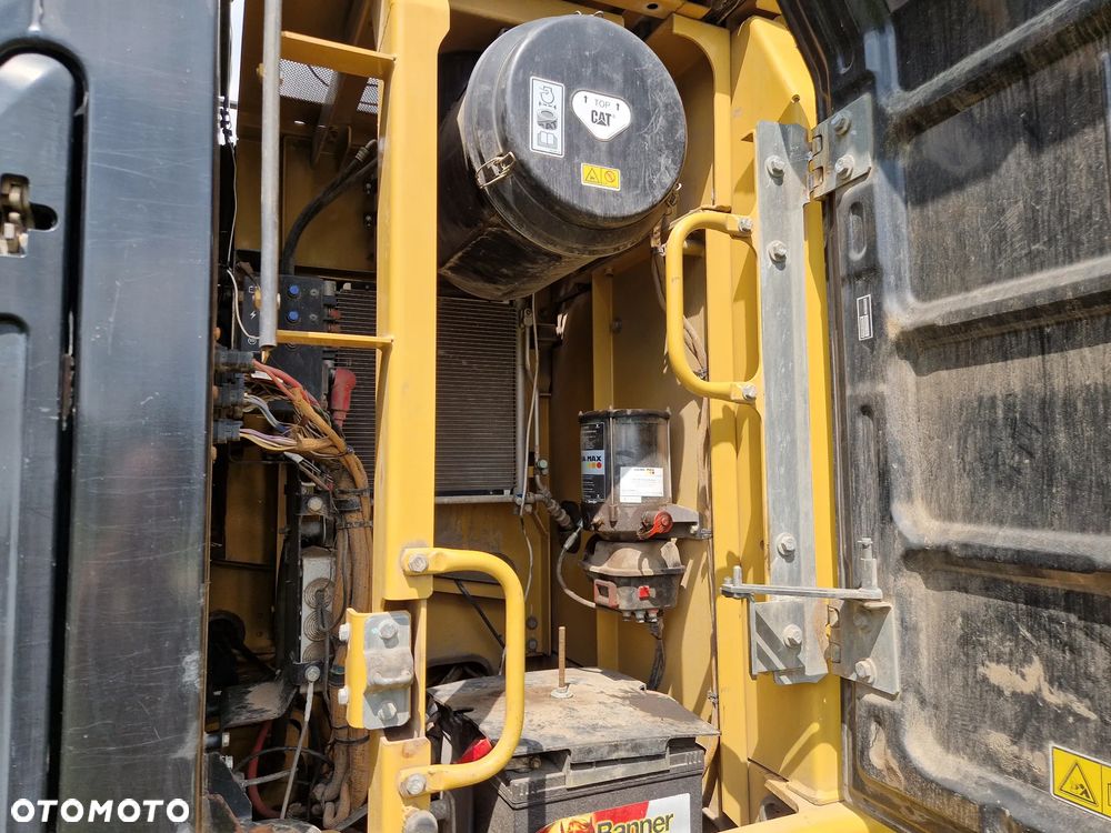 Caterpillar 329E - 6