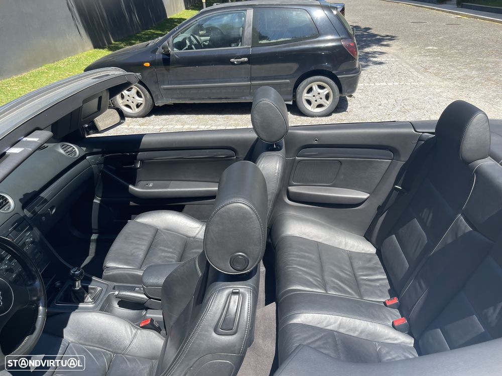 Audi A4 Cabrio 2.5 TDi - 4