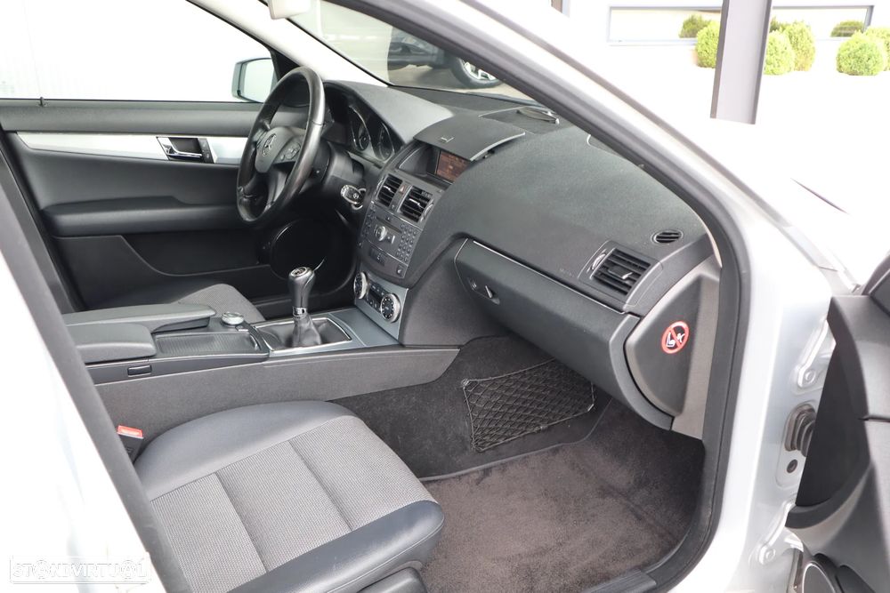 Mercedes-Benz C 220 CDI Avantgarde BlueEfficiency - 12