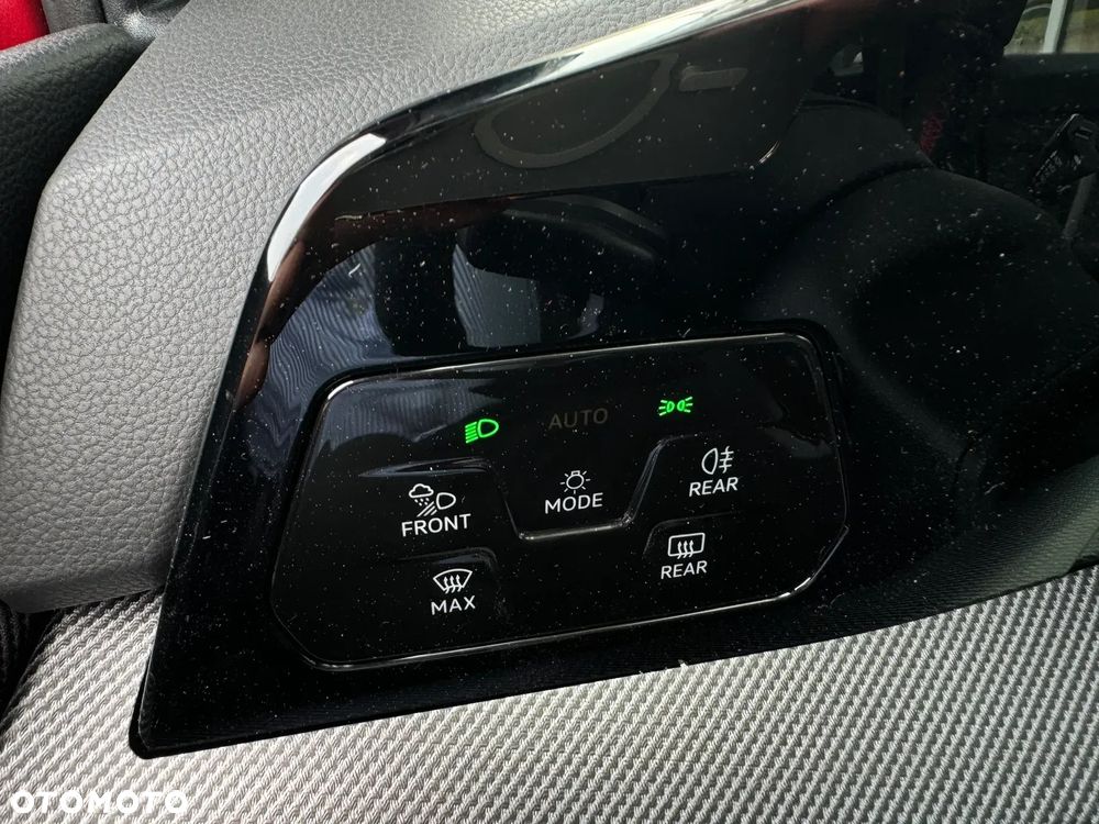 Volkswagen Golf - 21