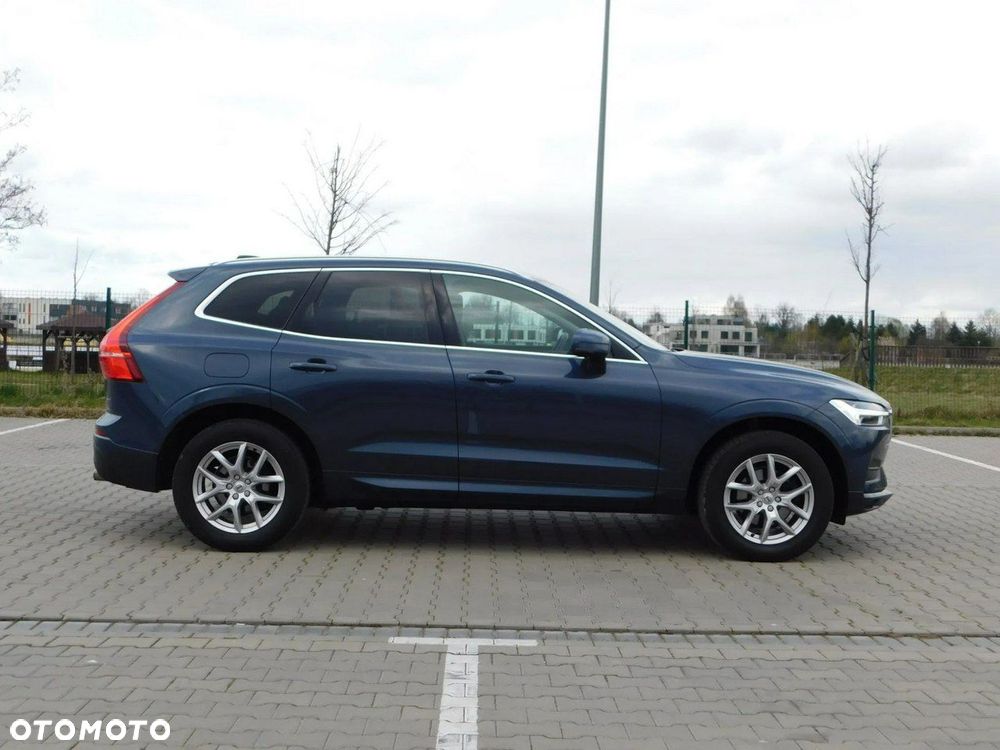 Volvo XC 60 D4 Momentum Pro - 3