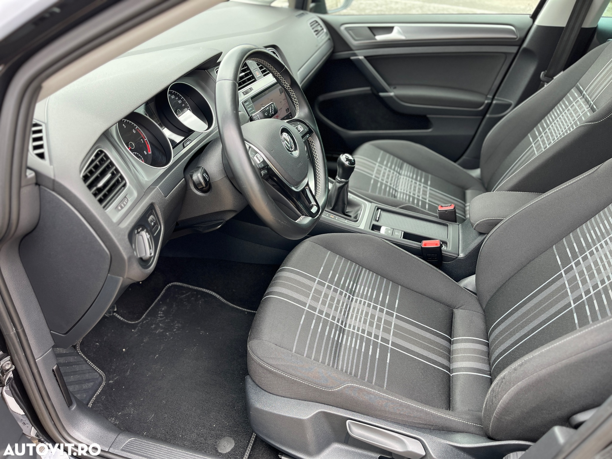 Volkswagen Golf 1.4 TSI ACT BlueMotion Technology Lounge - 7
