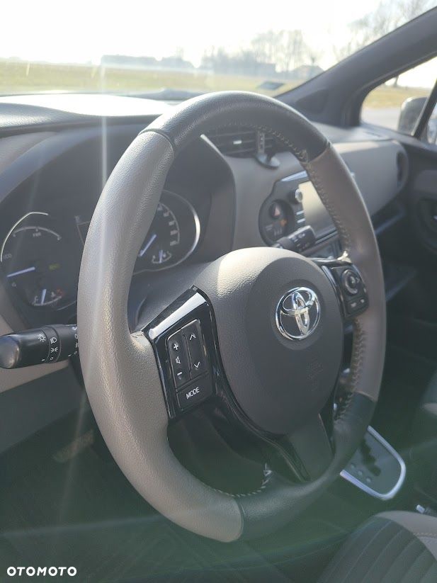 Toyota Yaris - 17